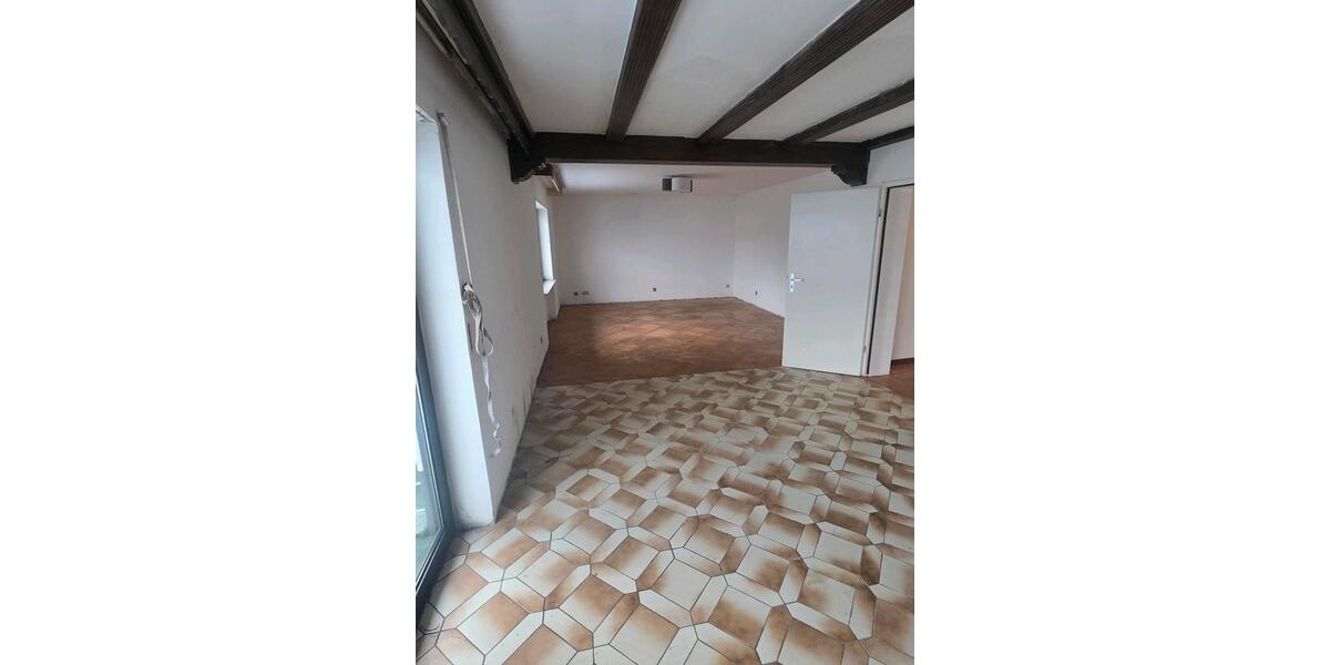 Etagenwohnung Bechhofen - 4 Zimmer, 100 m&sup2;, 750&euro; | Angebot:25948182