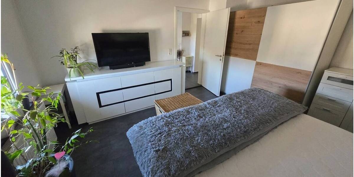 Mehrfamilienhaus, Wohnhaus Schiffweiler - 6 Zimmer, 150 m&sup2;, 274.900&euro; | Angebot:25970169