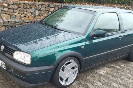 VW Golf 115.000 km 3.300 &euro; Contwig 66497