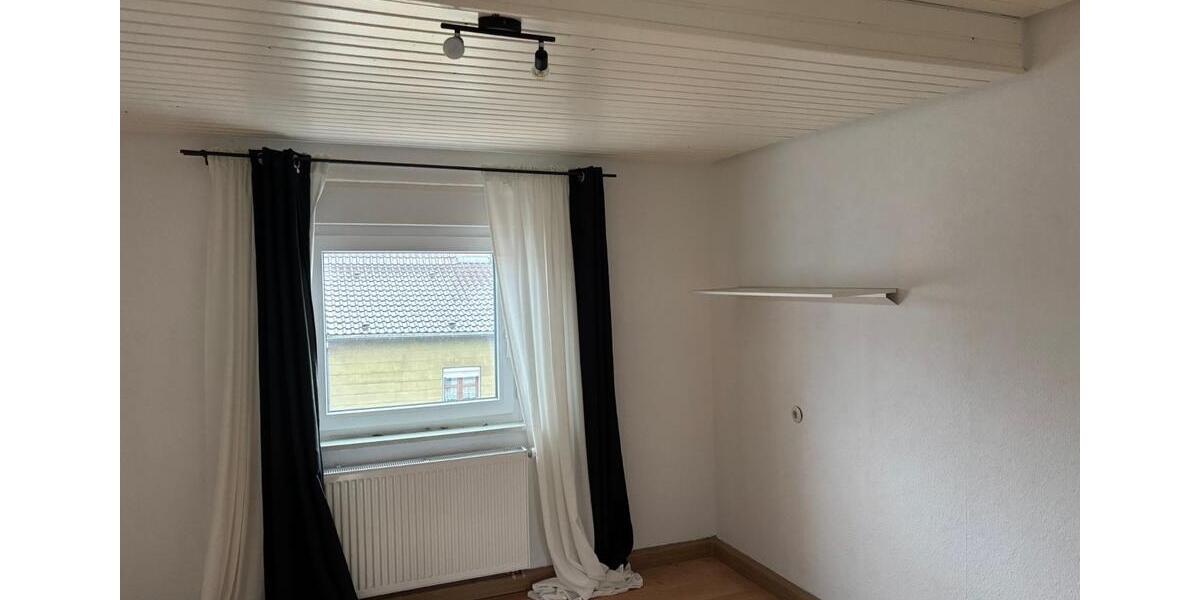 Doppelhaushälfte Saarbrücken Dudweiler - 4 Zimmer, 96 m&sup2;, 185.000&euro; | Angebot:25723028