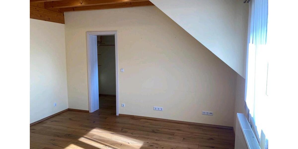 Einfamilienhaus Bruchmühlbach-Miesau Miesau - 5 Zimmer, 167 m&sup2;, 1.500&euro; | Angebot:25806894
