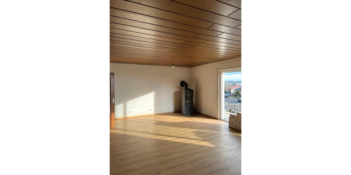 Mehrfamilienhaus, Wohnhaus Bexbach - 8 Zimmer, 250 m&sup2;, 320.000&euro; | Angebot:26610377