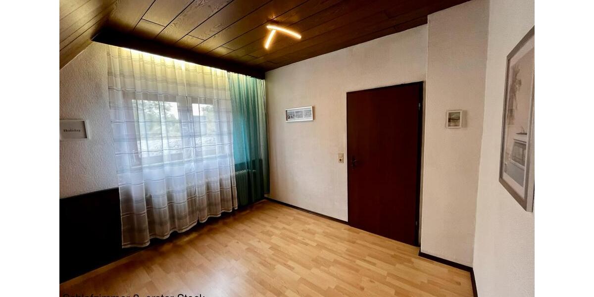 Einfamilienhaus Kirkel - 9 Zimmer, 170 m&sup2;, 250.000&euro; | Angebot:26806876