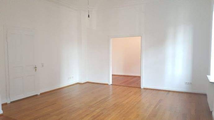 Etagenwohnung Saarbrücken Alt-Saarbrücken - 5 Zimmer, 156 m&sup2;, 1.300&euro; | Angebot:26908571