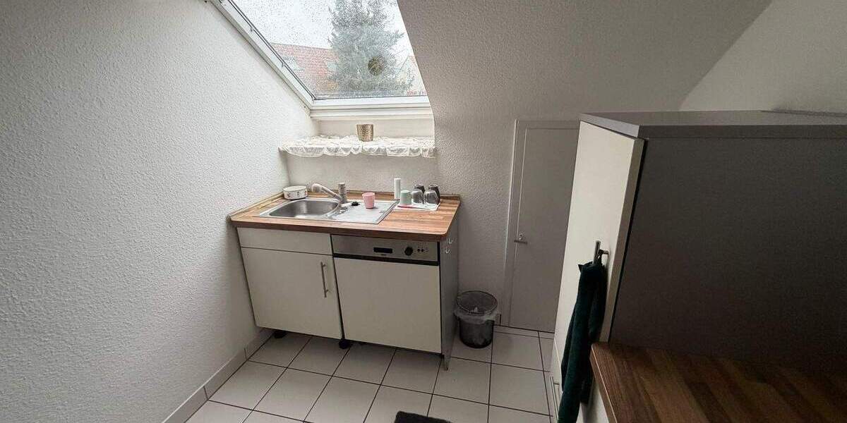 Etagenwohnung Saarbrücken St Johann - 2 Zimmer, 65 m&sup2;, 650&euro; | Angebot:25683671