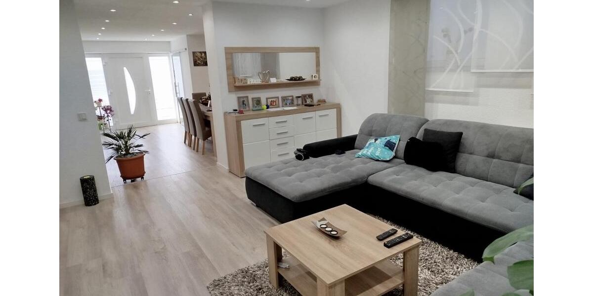 Mehrfamilienhaus, Wohnhaus Höheinöd - 7.5 Zimmer, 263 m&sup2;, 430.000&euro; | Angebot:24292423