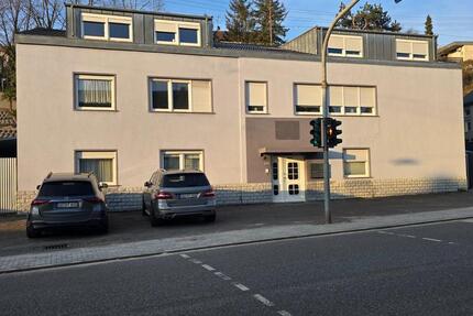 Wohnung Saarbrücken Brebach-Fechingen - 8 Zimmer, 285 m&sup2;, 395.000&euro; | Angebot:26050619