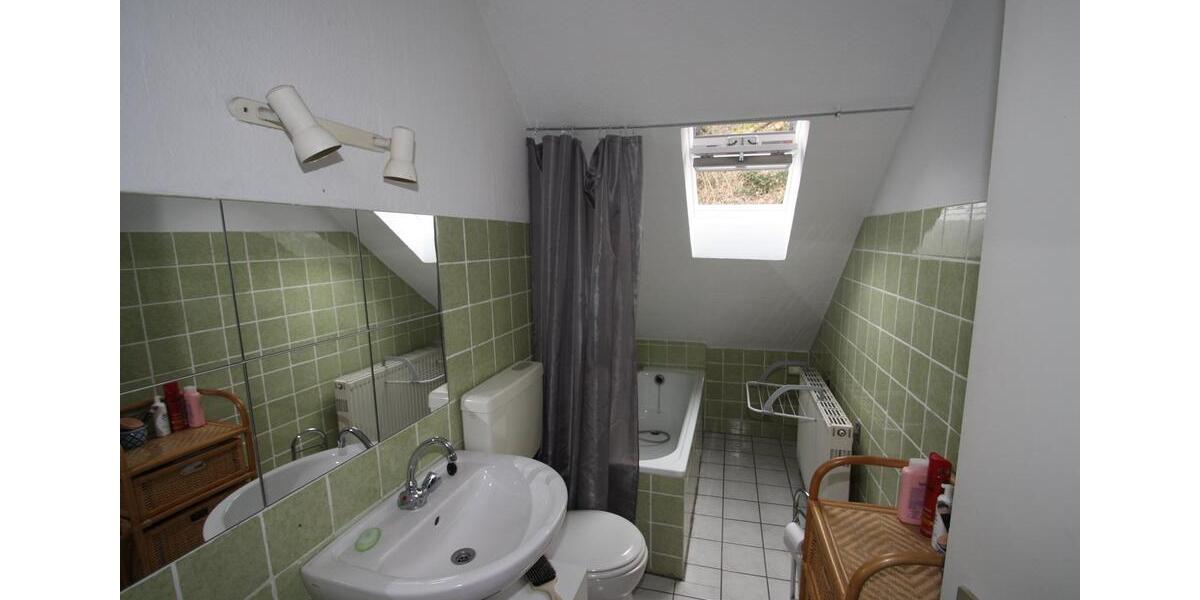 Dachgeschoßwohnung Saarbrücken St. Arnual - 2 Zimmer, 70 m&sup2;, 520&euro; | Angebot:26475725