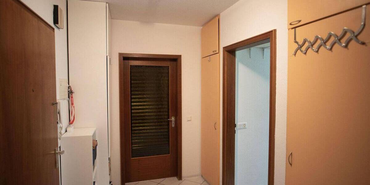 Etagenwohnung Saarbrücken St Johann - 2 Zimmer, 60 m&sup2;, 680&euro; | Angebot:26915835