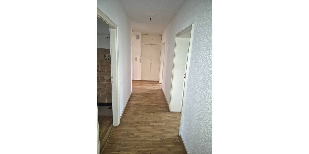 Etagenwohnung Saarbrücken / Sankt Johann St Johann - 3 Zimmer, 91 m&sup2;, 170.000&euro; | Angebot:26117978