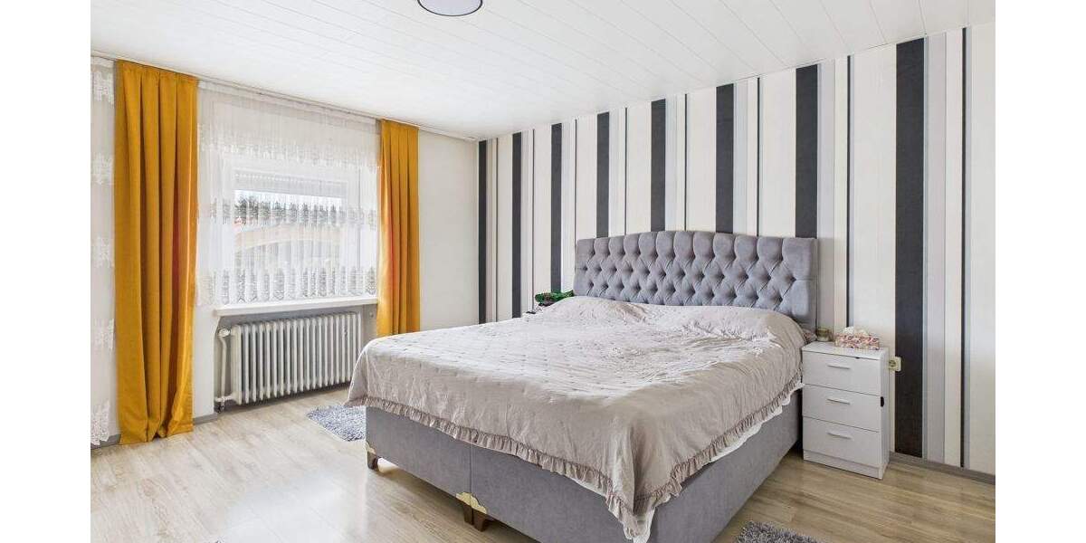 Mehrfamilienhaus, Wohnhaus Eppelborn / Wiesbach Wiesbach - 7 Zimmer, 239 m&sup2;, 195.000&euro; | Angebot:25687894