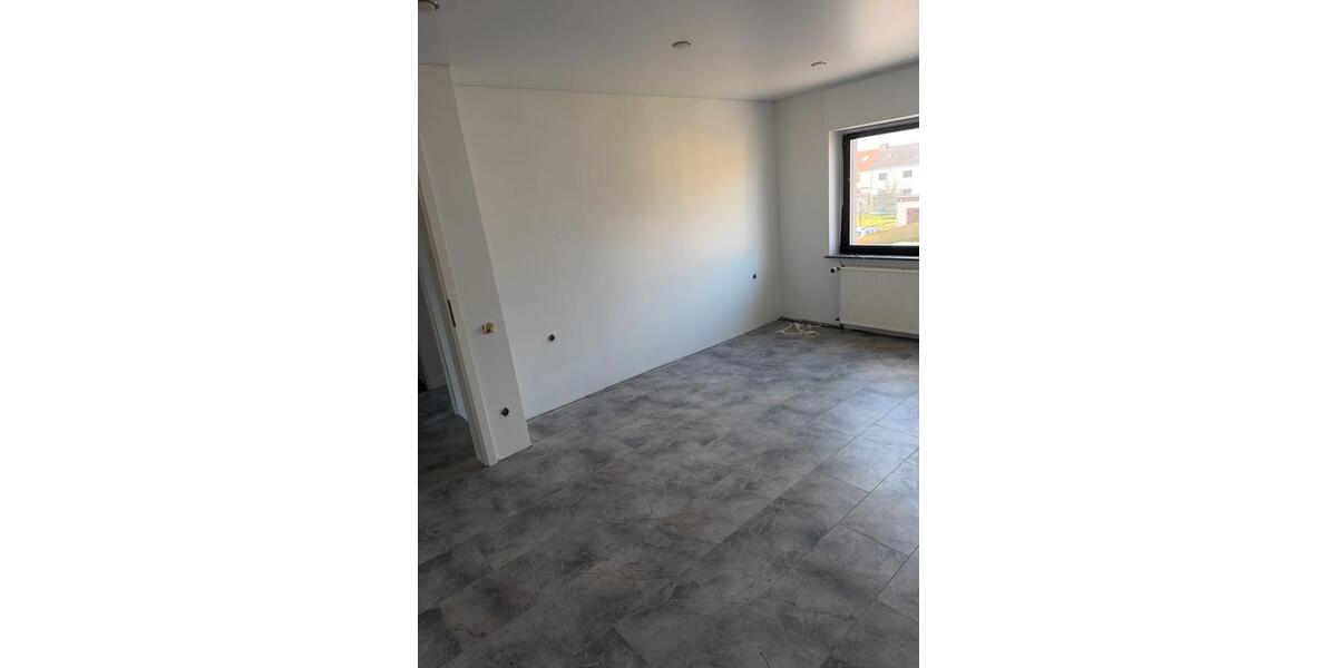 Etagenwohnung Spiesen-Elversberg Elversberg - 3 Zimmer, 96 m&sup2;, 1.000&euro; | Angebot:25859978