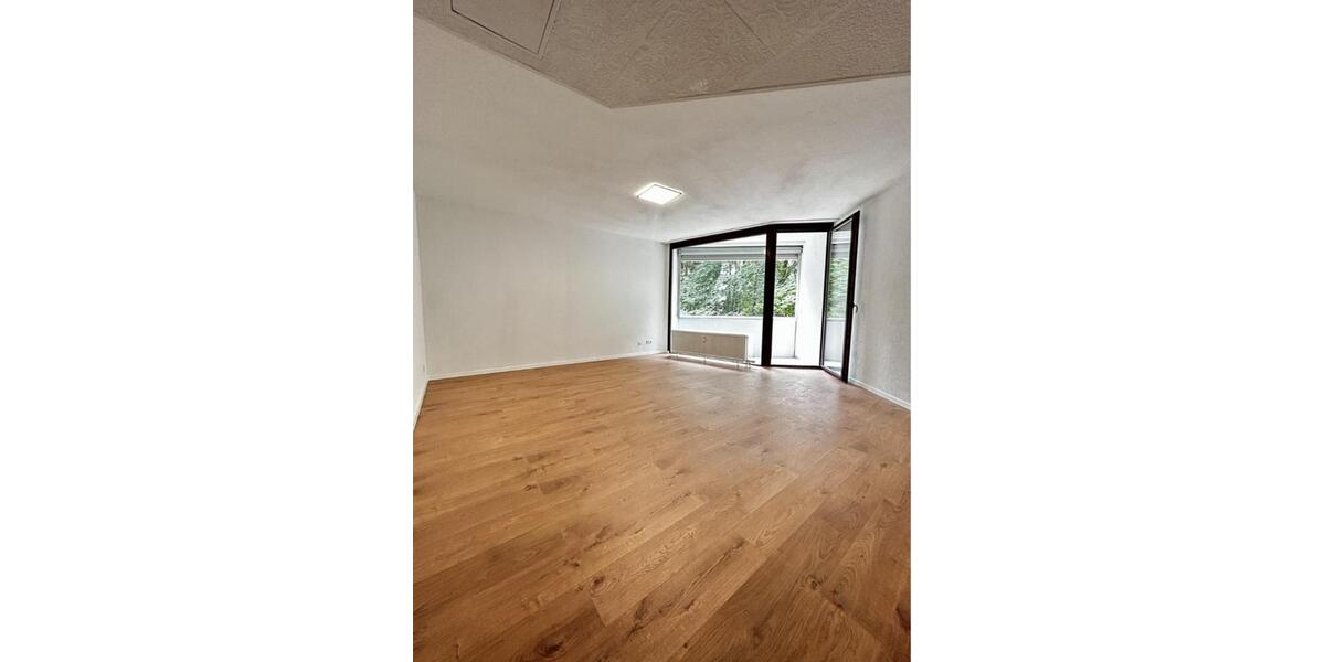 Erdgeschoßwohnung Homburg - 4 Zimmer, 120 m&sup2;, 850&euro; | Angebot:25881914