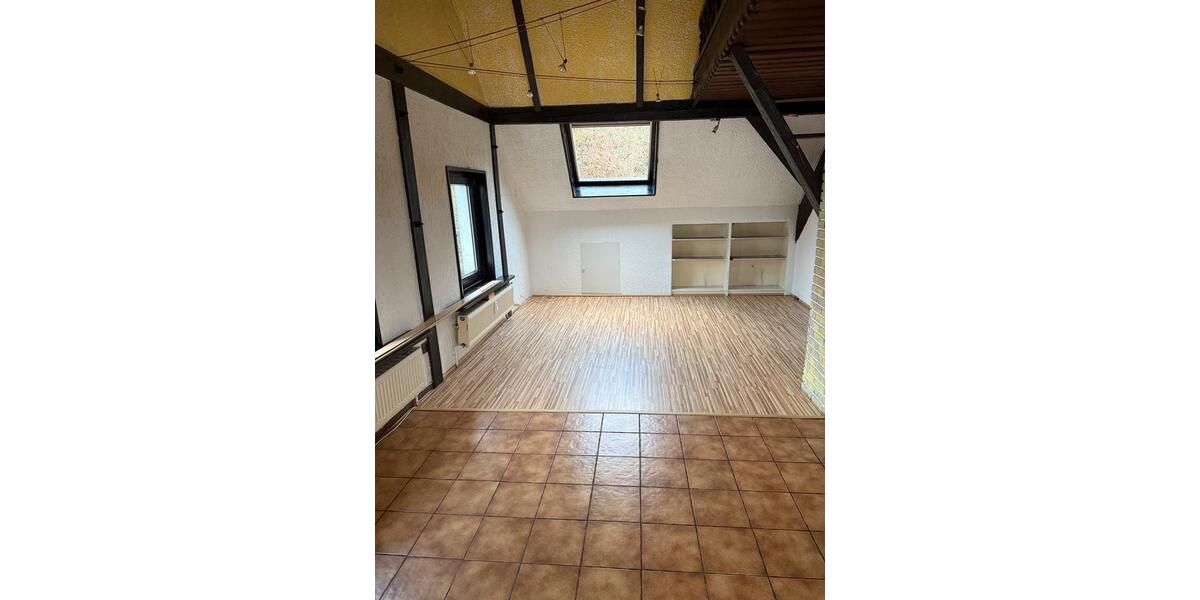 Dachgeschoßwohnung Homburg - 2 Zimmer, 69 m&sup2;, 885&euro; | Angebot:23719841