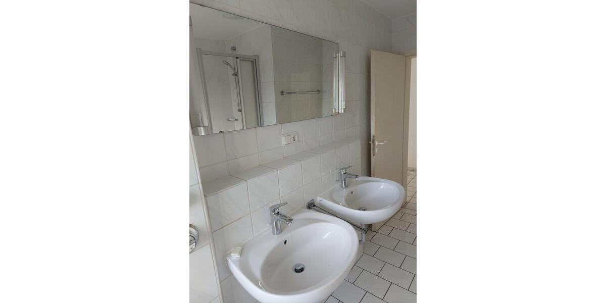 Etagenwohnung Homburg - 3 Zimmer, 82 m&sup2;, 200.000&euro; | Angebot:24587317