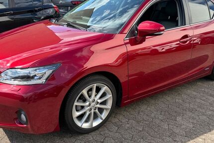 Lexus CT 200h 95.000 km 14.900 &euro; Saarbrücken 66115