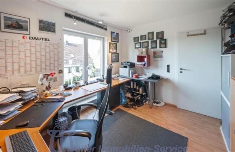 Repräsentatives Traumhaus mit Fernblick in bevorzugter Stadtrandlage von Zweibrücken - Villa Zweibrücken | Angebot:10658553