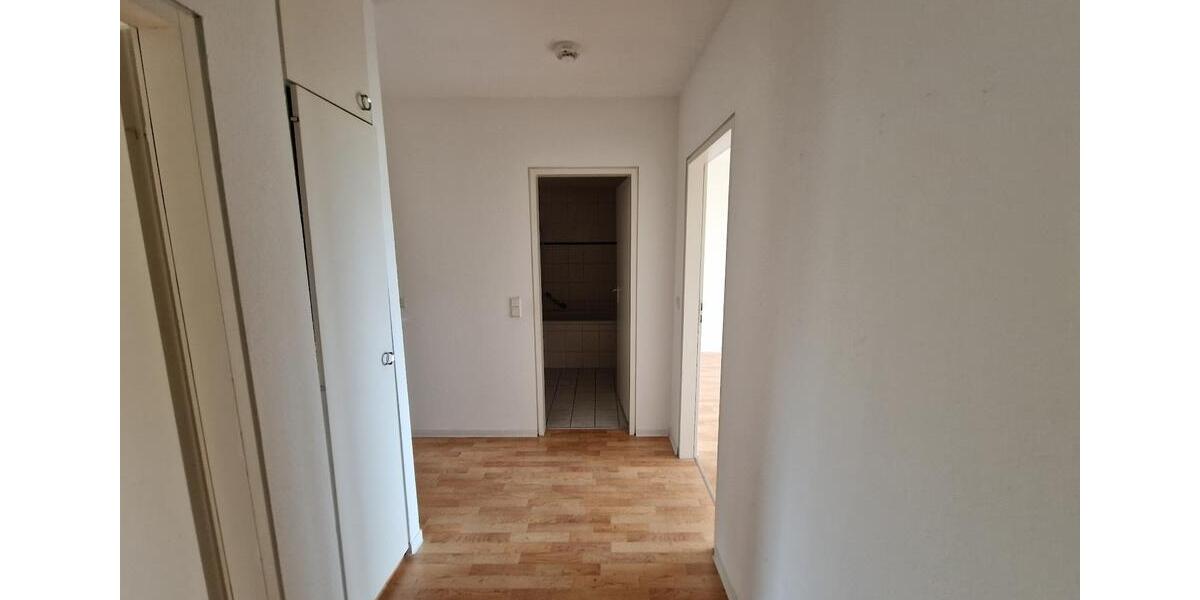 Etagenwohnung Saarbrücken Eschberg - 2 Zimmer, 73 m&sup2;, 657&euro; | Angebot:25327498