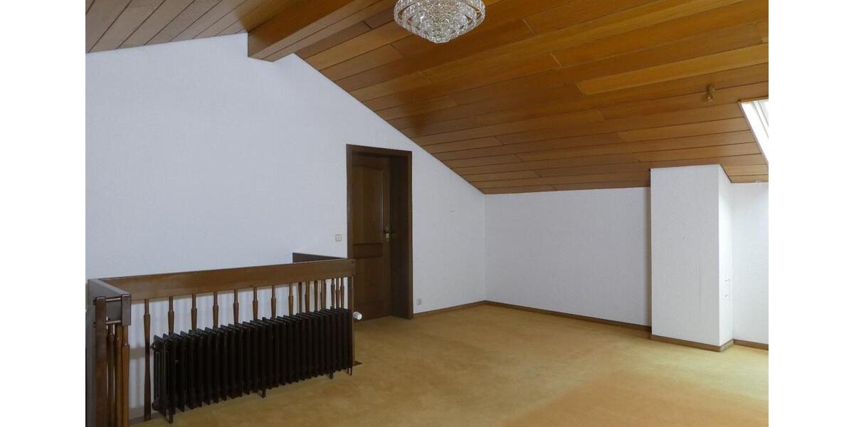 Reihenhaus Saarbrücken Brebach-Fechingen - 6 Zimmer, 195 m&sup2;, 348.000&euro; | Angebot:27166522