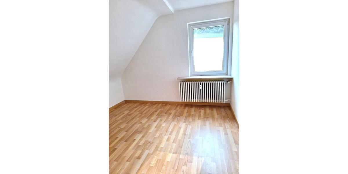 Etagenwohnung Saarbrücken St. Arnual - 4 Zimmer, 77 m&sup2;, 165.000&euro; | Angebot:25888172