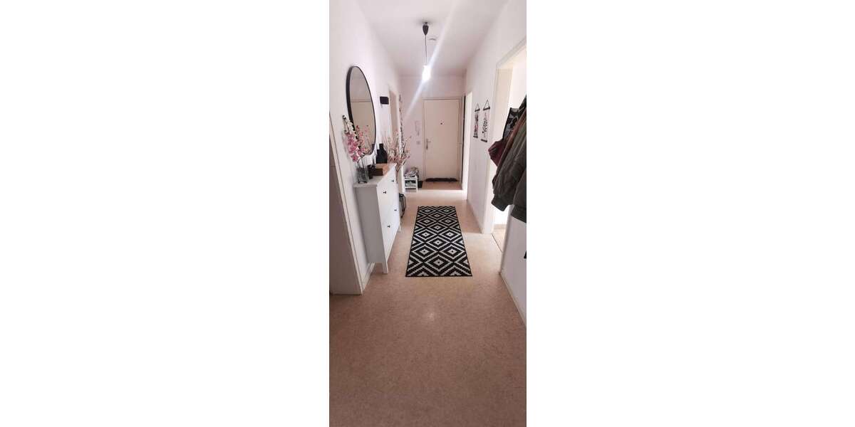 Etagenwohnung Saarbrücken St. Johann - 3 Zimmer, 97 m&sup2;, 980&euro; | Angebot:26901384