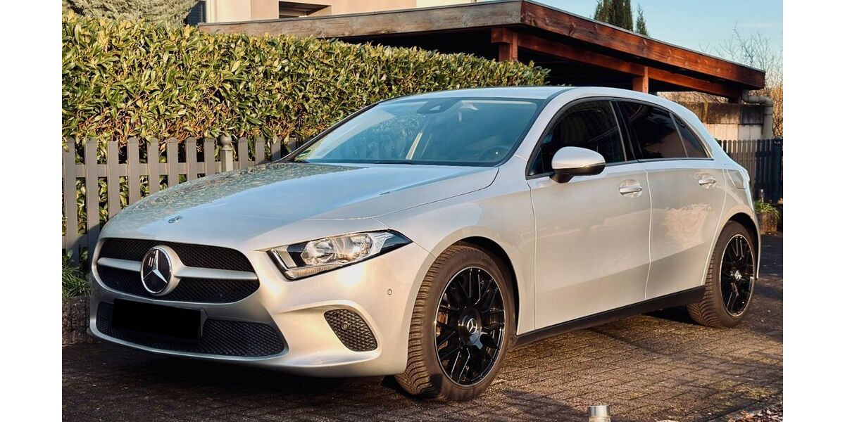 Mercedes-Benz A 200 115.400 km 15.900 &euro; Saarbrücken 66126