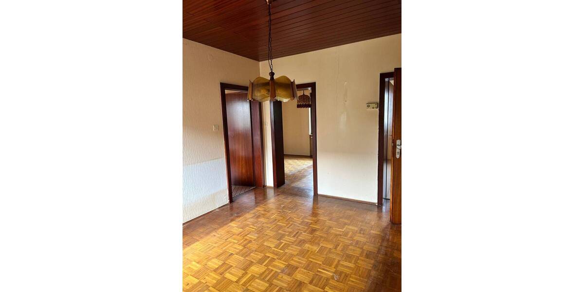 Mehrfamilienhaus, Wohnhaus Saarbrücken Dudweiler - 7 Zimmer, 168 m&sup2;, 150.000&euro; | Angebot:25745729