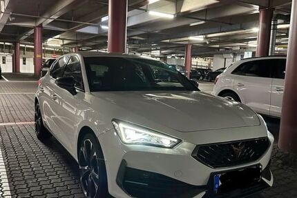 Cupra Leon 94.000 km 18.000 &euro; Saarbrücken 66111