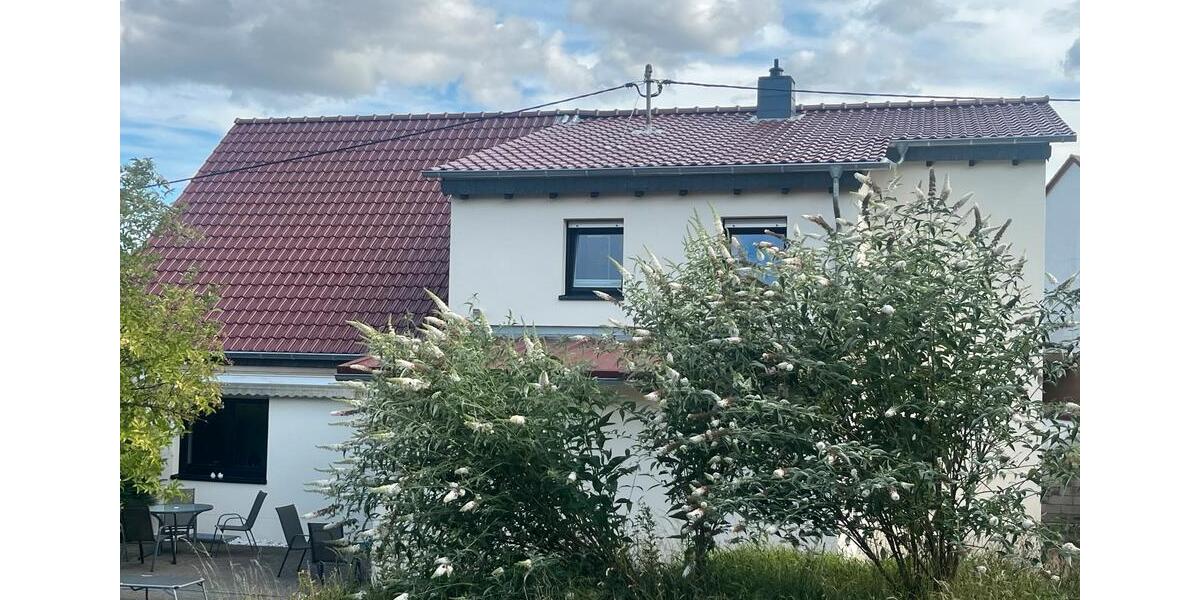 Einfamilienhaus Freisen - 10 Zimmer, 180 m&sup2;, 349.000&euro; | Angebot:25988432