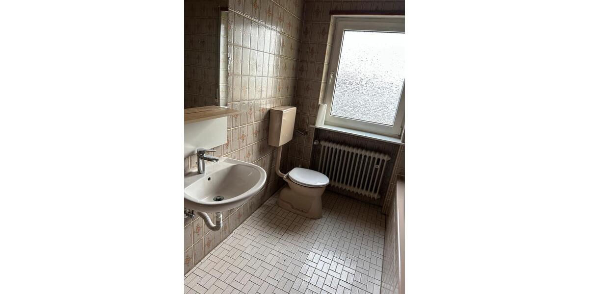 Mehrfamilienhaus, Wohnhaus Bexbach - 8 Zimmer, 250 m&sup2;, 320.000&euro; | Angebot:26610377