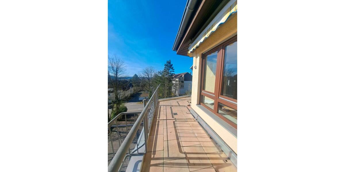 Etagenwohnung Saarbrücken Kieselhumes - 3 Zimmer, 92 m&sup2;, 1.050&euro; | Angebot:26045001