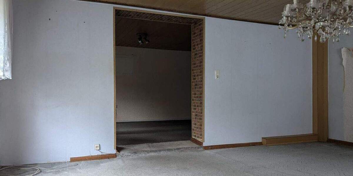 Einfamilienhaus Eppenbrunn - 8 Zimmer, 189 m&sup2;, 89.000&euro; | Angebot:25680372