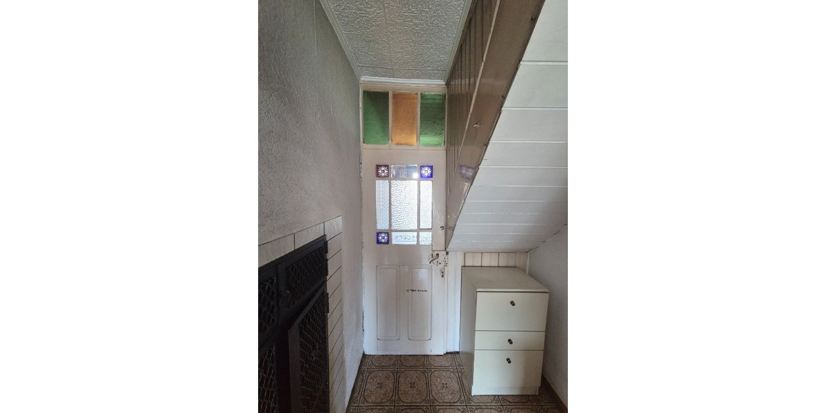 Vielseitiges Zweifamilienhaus mit Gewerbemöglichkeit, zahlreichen Stellplätzen u. idyllischem Garten - Zweifamilienhaus Friedelhausen Friedelhausen | Angebot:22137659