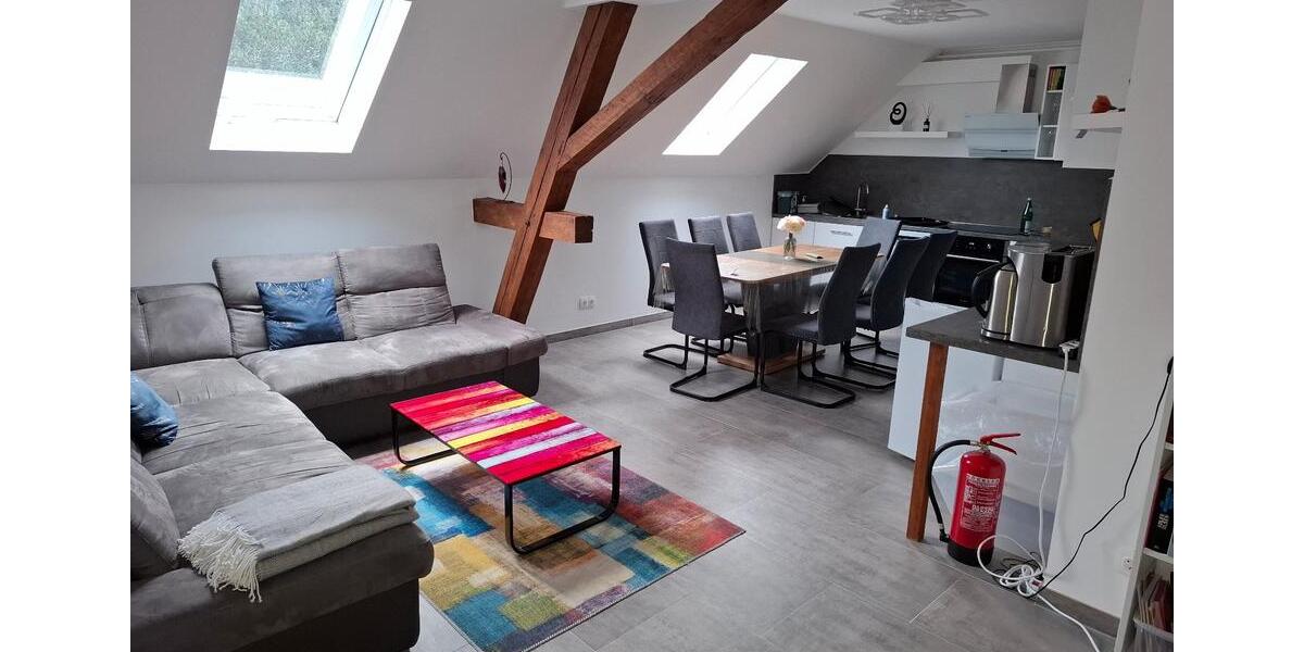 Dachgeschoßwohnung Bexbach - 4 Zimmer, 84 m&sup2;, 840&euro; | Angebot:25355013