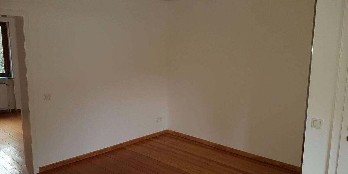 Mehrfamilienhaus, Wohnhaus St. Ingbert Hassel - 4 Zimmer, 130 m&sup2;, 195.000&euro; | Angebot:25682258