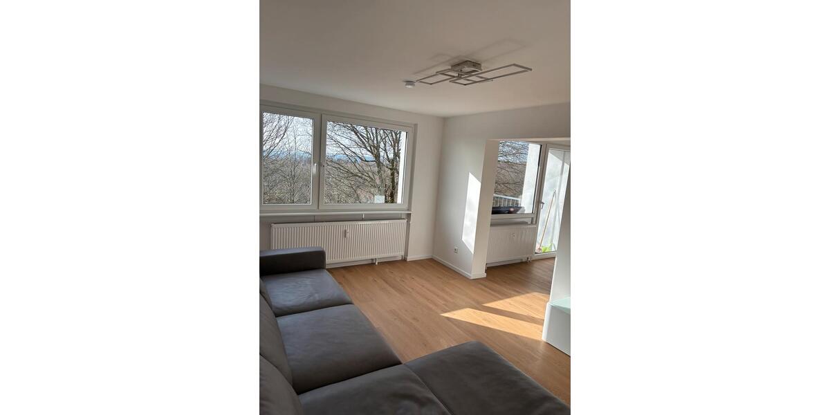 Etagenwohnung Saarbrücken Eschberg - 3 Zimmer, 70 m&sup2;, 940&euro; | Angebot:26007924