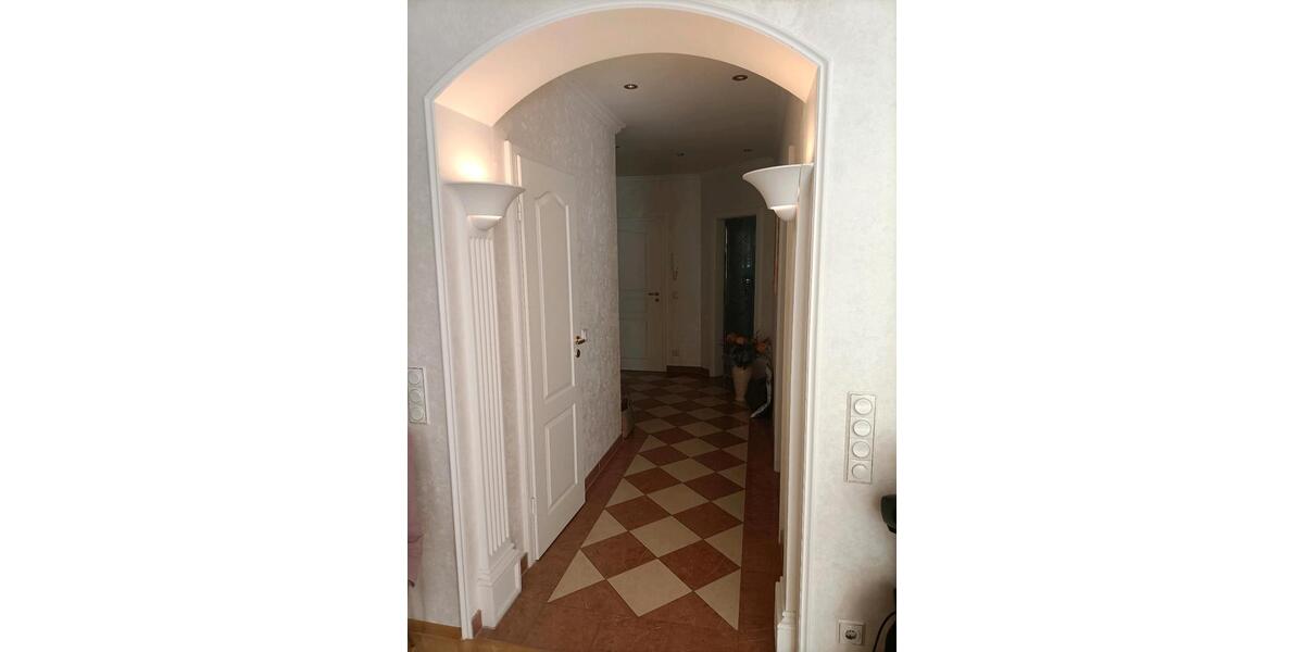 Etagenwohnung Sankt Ingbert - 2 Zimmer, 75 m&sup2;, 230.000&euro; | Angebot:27487086