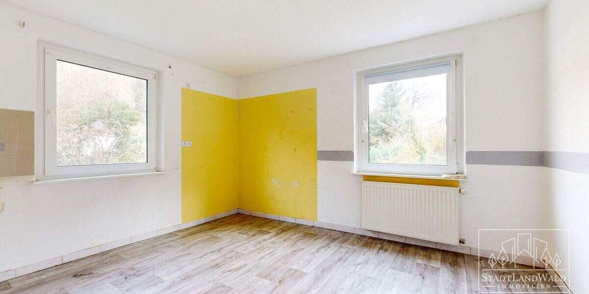 Doppelhaushälfte Pirmasens Niedersimten - 8 Zimmer, 121 m&sup2;, 145.000&euro; | Angebot:25668054