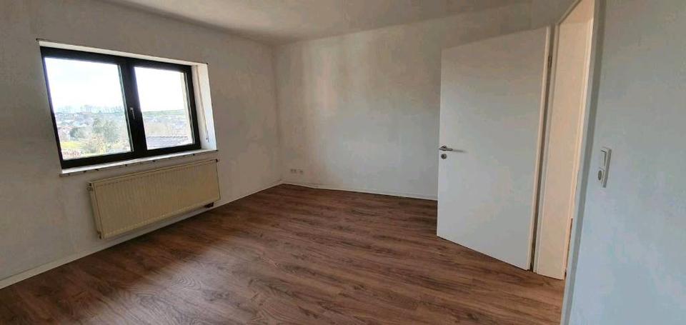 Etagenwohnung Battweiler - 3 Zimmer, 90 m&sup2;, 650&euro; | Angebot:26034331