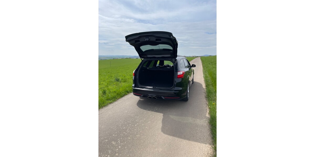 Ford Focus 128.000 km 11.990 &euro; Albessen 66871