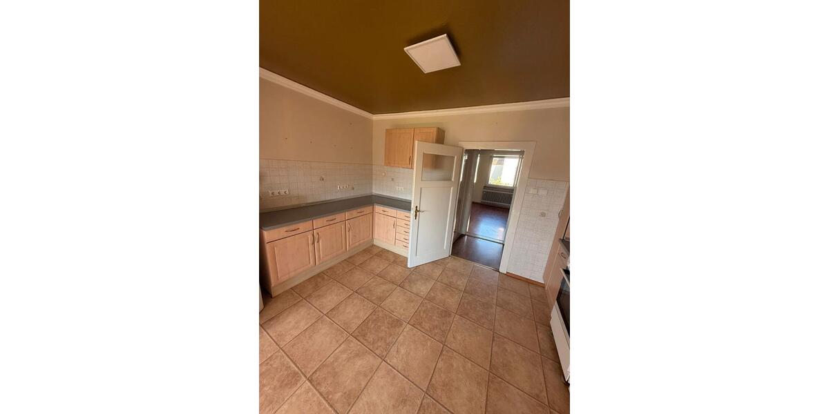 Reihenhaus Zweibrücken - 9 Zimmer, 193 m&sup2;, 325.000&euro; | Angebot:26929455