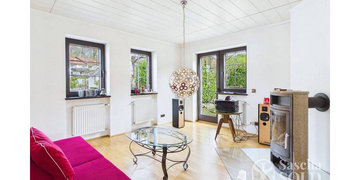 Freistehendes Einfamilienhaus mit Einliegerwohnung auf weitläufigem Grundstück mit Panoramablick - Einfamilienhaus Sankt Ingbert St. Ingbert | Angebot:26178655