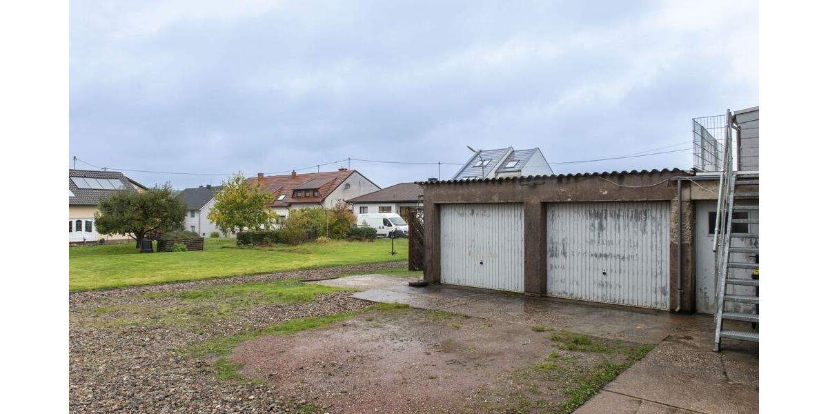 Mehrfamilienhaus, Wohnhaus Illingen / Uchtelfangen Uchtelfangen - 4 Zimmer, 118 m&sup2;, 210.000&euro; | Angebot:25799965