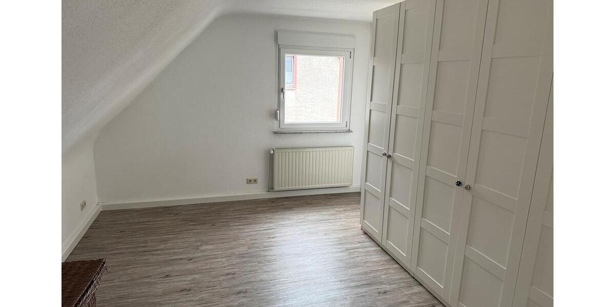 Dachgeschoßwohnung Homburg - 2 Zimmer, 60 m&sup2;, 600&euro; | Angebot:26511334