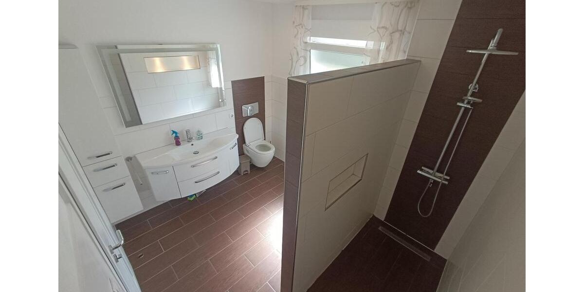 Mehrfamilienhaus, Wohnhaus Höheinöd - 7.5 Zimmer, 263 m&sup2;, 399.000&euro; | Angebot:26449255