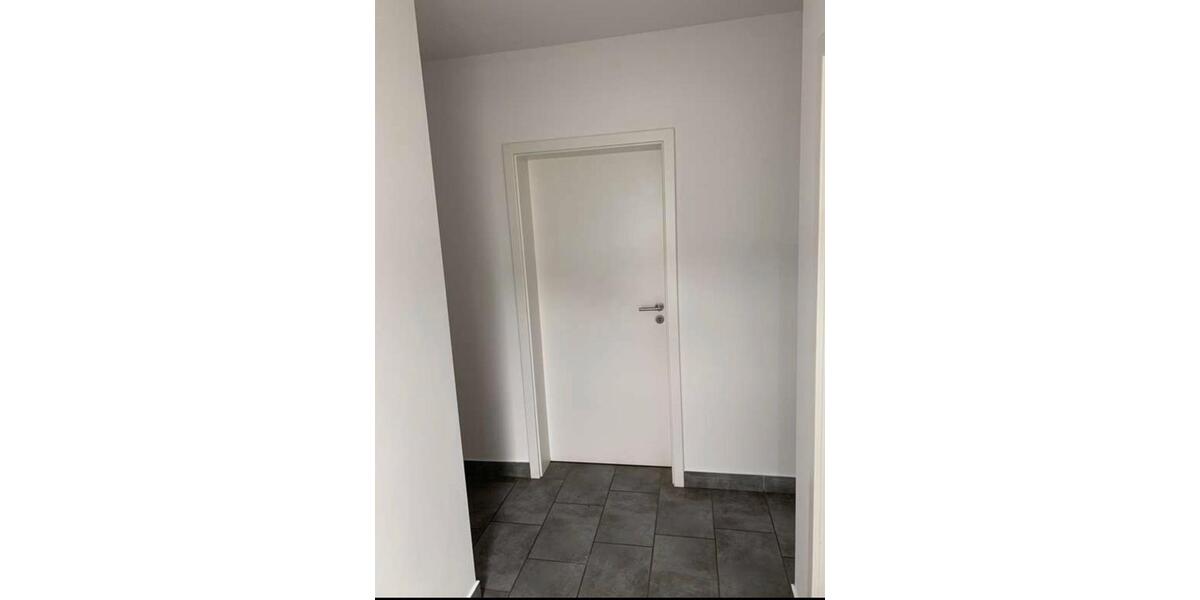 Erdgeschoßwohnung Gersheim - 6 Zimmer, 95 m&sup2;, 1.100&euro; | Angebot:25319272