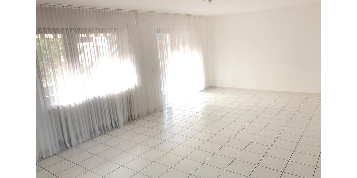 Etagenwohnung Queidersbach - 3.5 Zimmer, 106 m&sup2;, 895&euro; | Angebot:25422550