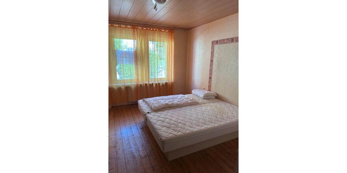 Reihenhaus Ottweiler - 6 Zimmer, 120 m&sup2;, 195.000&euro; | Angebot:27023550