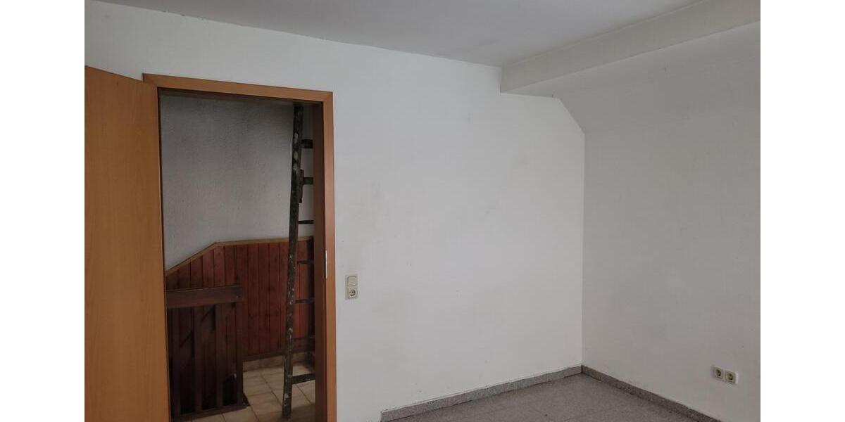 Doppelhaushälfte Blieskastel - 4 Zimmer, 96 m&sup2;, 99.000&euro; | Angebot:24602575