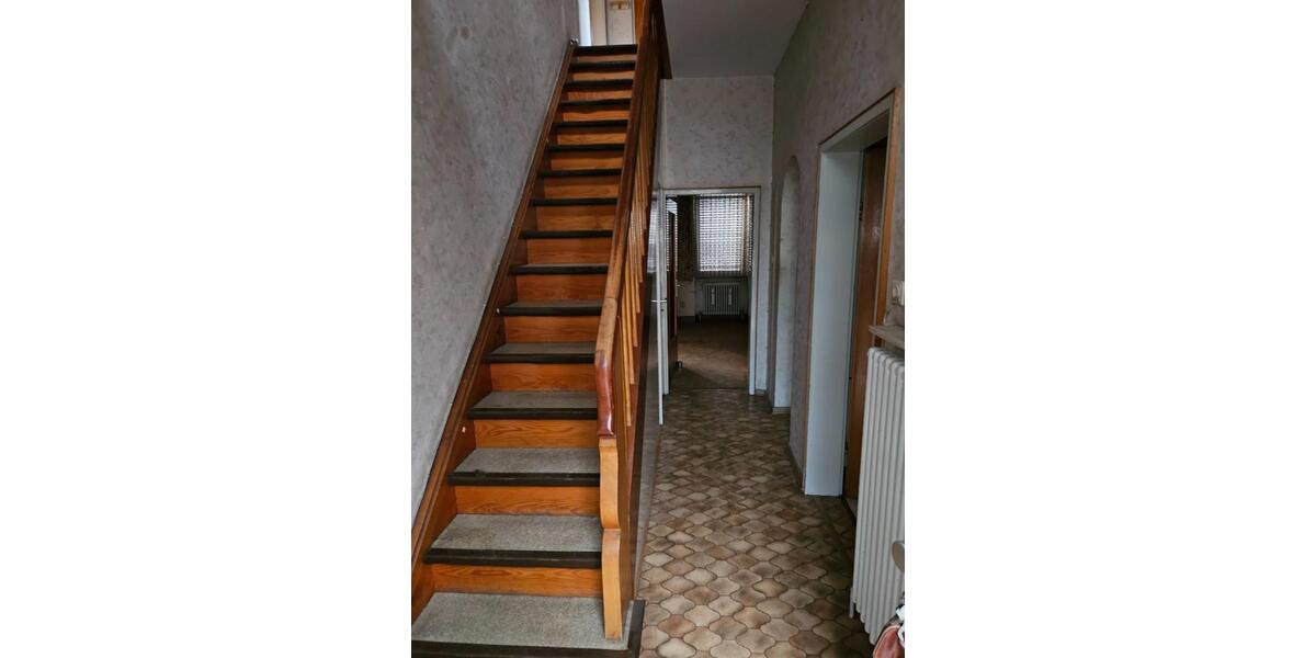 Einfamilienhaus Zweibrücken - 6 Zimmer, 125 m&sup2;, 187.000&euro; | Angebot:25057041